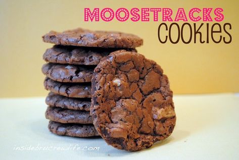 Moose Tracks Cookies Nutella Cookies Recipe, Moose Tracks, Nutella Cookies, Nutella Recipes, Fudge Brownies, Brownie Cookies, Ice Cream Flavors, How Sweet Eats, Eat Dessert