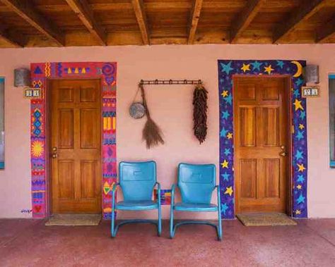 Sunnywood ideas Mexican House Exterior, Mexican Style Decor, Mexican Interior Design, Bright Paint Colors, Mexican Interiors, Wood Exterior Door, Pintura Exterior, House Design Exterior, Mexican Home Decor