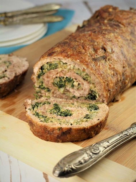 Spinach Meatloaf, Meatloaf Roll, Mangia Bedda, Turkey Loaf, Turkey Spinach, Italian Meatloaf, Turkey Meatloaf Recipes, Cold Weather Comfort Food, Chicken Spinach