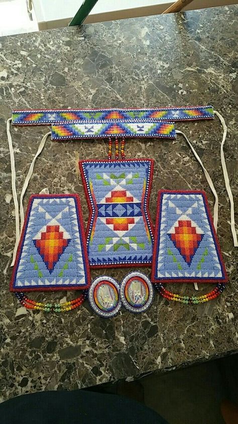 Ta'neeszahnii Designs  Geometric beadwork  Pow wow regalia Jingle Dress Beadwork, Women's Traditional Regalia Pow Wow, Beaded Sets Regalia, Jingle Dress Regalia Beadwork, Powwow Beadwork Sets, Beaded Hairties, Beaded Outfits, Regalia Beadwork, Beaded Regalia