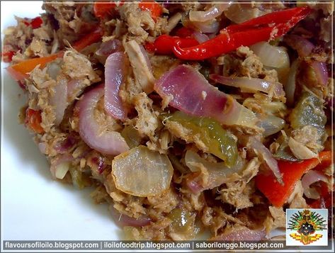 I love Century Tuna! Whether enjoying it straight from the can or experimenting with various recipes, it's a gastronomic love affair for ye... Tuna Ala King Recipe, Sizzling Plate Recipe, Tuna Sisig Recipe, Tuna Sisig, Iloilo Food, Century Tuna Recipe, Tuna Dinner Recipes, Century Tuna, Filipino Kitchen