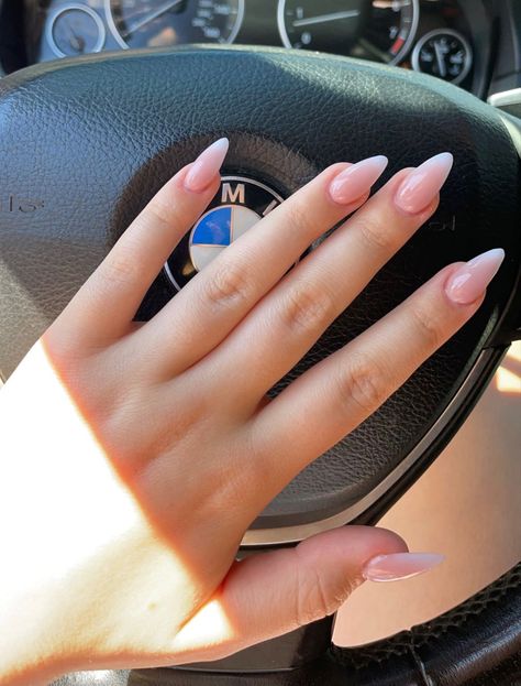 Ambre Nails, Pink Tip Nails, Feet Nail Design, Nails Board, Subtle Nails, Casual Nails, Classy Acrylic Nails, Almond Acrylic Nails, Soft Nails