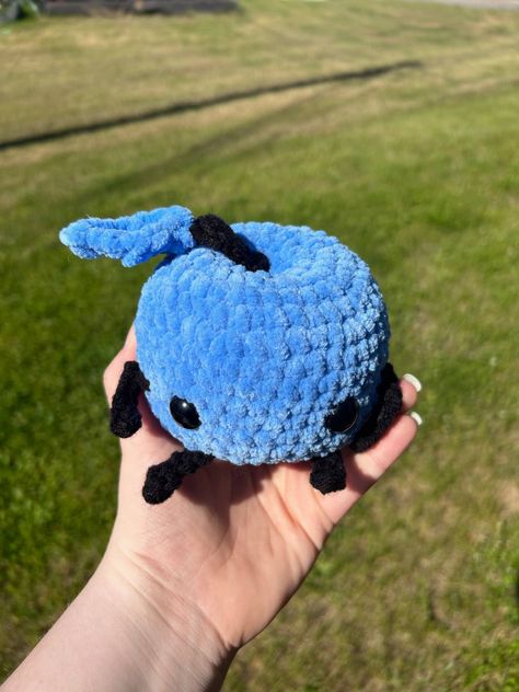 I've been on a Stardew Valley kick since the 1.6 update as many of us have. Then I realized I had never made a Junimo! This little friend is available on my Etsy and is currently 30% off along with all other plushies! 🏷️ * * #crochet #amigurumi #toy #crochetersofinstagram #crochetaddict #fiberart #fiberartist #handmade #crocheters #stuffedanimal #crochetgift #giftideas #crochetinspo #crochetideas #crochetersoftheworld #plushie #stardewvalley #junimo #junimos #stardew #cozygames Junimo Stardew Valley Crochet Pattern, Junimo Crochet Pattern Free, Junimos Stardew, Junimo Crochet, Junimo Plush, Plushies Crochet, Stardew Valley, Diy Crafts For Gifts, Crochet Gifts