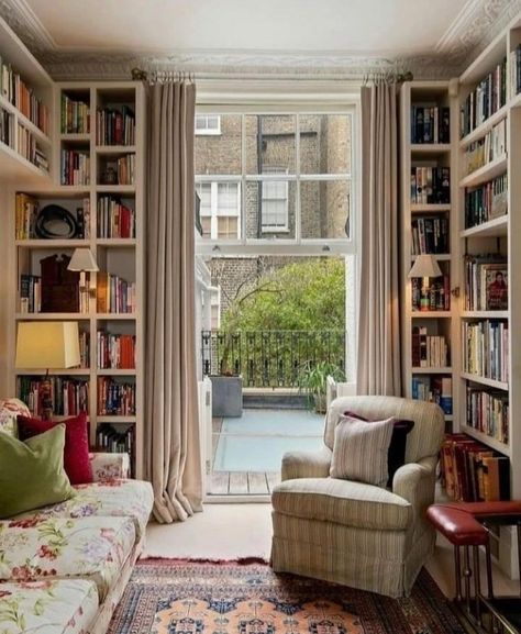 Casa Country, Home Library Design, Home Libraries, A Living Room, Home Library, Dream House Decor, Decoration Design, Dream Room, Cozy House