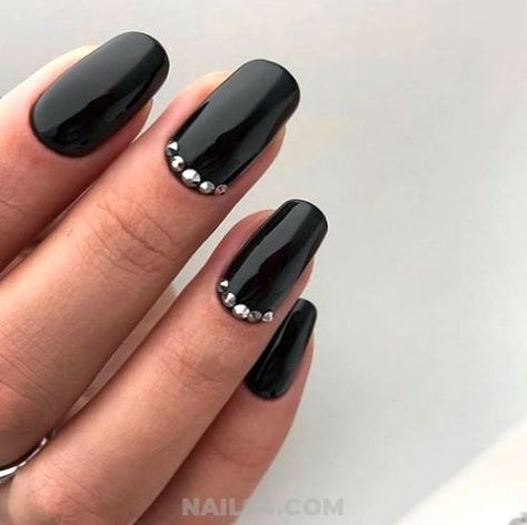 Cute Rhinestone Nail Designs, Simple Rhinestone Nails Designs, Acrylic Nail Ideas, French Manicure Designs, Art Masterpieces, Trendy Nail Art Designs, Nails Design With Rhinestones, Decoration Kitchen, Manicures Designs