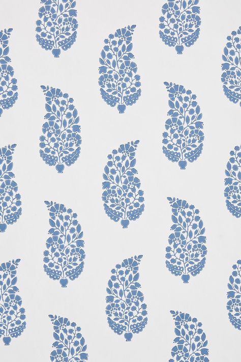 Block Print Wallpaper, Trending Wallpaper, Thai Pattern, Paisley Wallpaper, Paisley Art, Wallpaper Trends, Trendy Bathroom, Bathroom Wallpaper, Wallpaper Designs