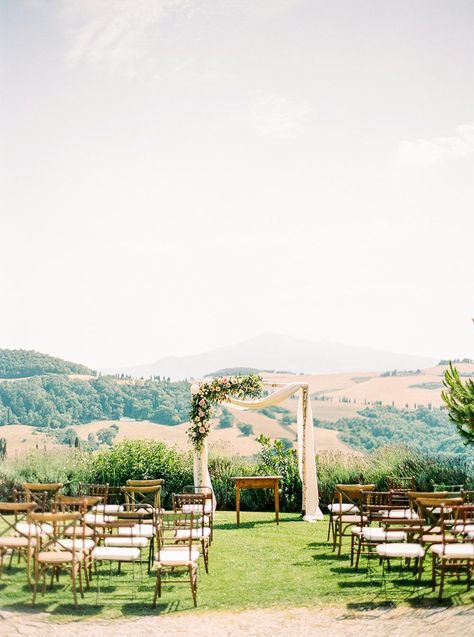 Vintage Chic Wedding in Tuscany with Pastel Blooms #springweddingcolors #italiandestinationwedding #uniqueweddingideas Tuscan Wedding Theme, Tuscany Wedding Theme, Wedding Styles Themes, Tuscany Italy Wedding, Rustic Italian Wedding, Tuscan Inspired Wedding, Vintage Chic Wedding, Wedding View, Wedding Ceremony Arch