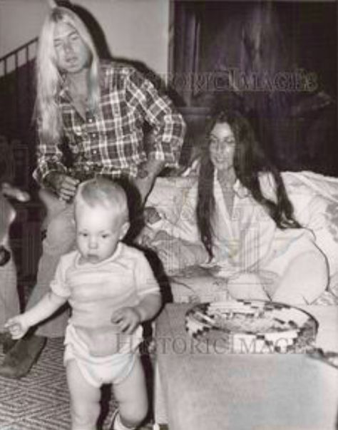 Gregg Allman, Cher, & their baby Elijah Blue Allman Cherilyn Sarkisian, Greg Allman, Young Cher, Chaz Bono, Cher And Sonny, Gregg Allman, Cher Bono, Cher Photos, I Got You Babe