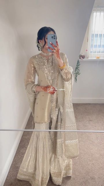 Pakistan Street Style on Instagram: "Obsessed with this look 😍 @arooj.ahmedd . . . . . . Pakistan Street Style, Pakistani Fashion, Gharara, Faiza Saqlain" Faiza Saqlain Gharara, Hairstyles For Garara Dress, Hairstyles For Gharara Dress, Faiza Saqlain Dresses, Pakistani White Dress, Garara Designs, Garara Dress, Pakistan Street, Faiza Saqlain