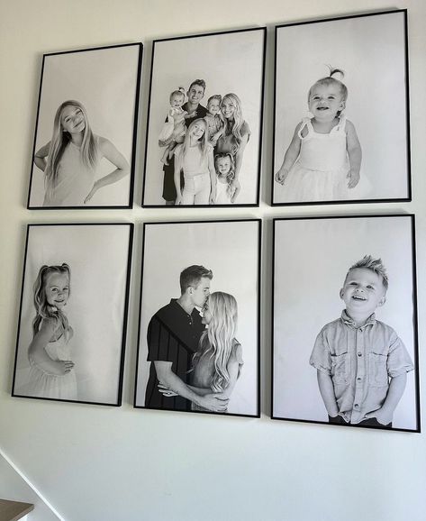 Family Photo Gallery Wall, Hallway Pictures, Family Studio Photography, Labrant Family, Labrant Fam, Family Photo Wall, Photo Wall Decor, Photo Wall Gallery, Photography Poses Family