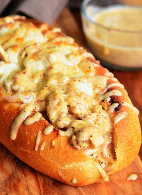 10 Yummy Homemade Bread and Subs Recipes White Bbq Chicken, Groceries Budget, Chicken Subs, White Bbq Sauce, Sub Sandwich, Nice Recipes, Sub Sandwiches, Grill Recipes, Burgers Sandwiches