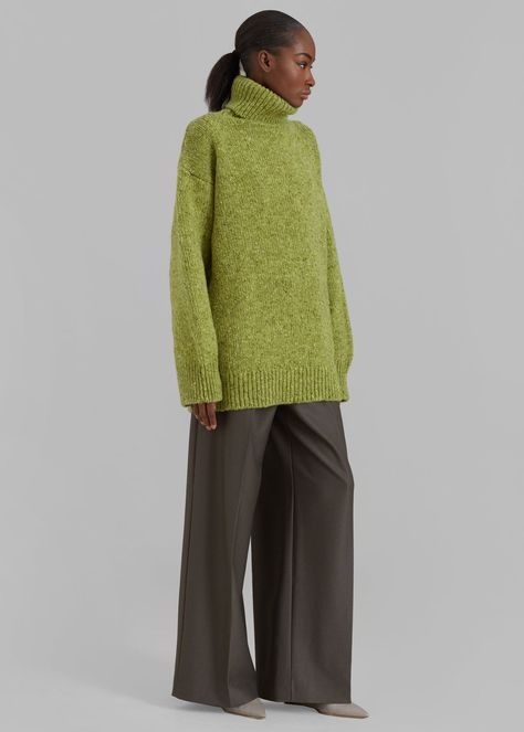 High Turtleneck, Saks Potts, Knit Logo, Frankie Shop, S Models, Latest Fashion Trends, Rib Knit, Knit Crochet, Pear