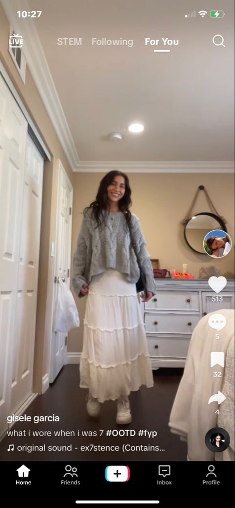 Lds Sunday Outfits, Movies Outfit Ideas, Missionary Outfits Sister, Mass Outfit Church, Lds Missionary Outfits Sisters, Lds Church Outfits, Church Outfit Aesthetic, Church Outfit Fall Sunday, Lds Sister Missionary Outfits