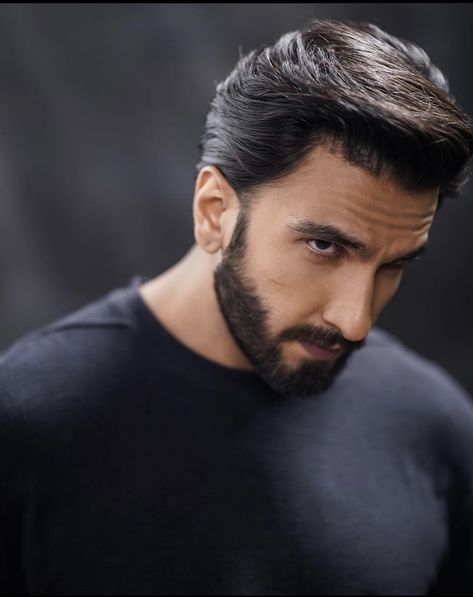 Ranveer Singh Beard, Long Hair And Beard, Ranveer Singh Hairstyle, Eid 2024, Famous Dialogues, Stylish Men Wear, Mens Hairstyles With Beard, Shaggy Hair, Gorgeous Guys