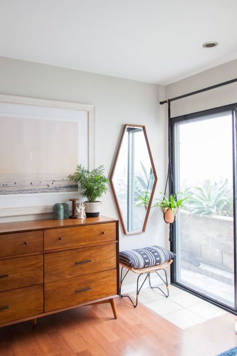 Plant-Filled California Condo House Tour | Apartment Therapy Condo House, Cute Dorm Rooms, Interior Design Per La Casa, Design Del Prodotto, Wooden Furniture, New Wall, Design Living Room, My New Room, Large Windows