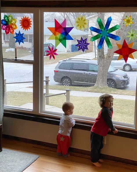 Waldorf Window Stars Tutorial, Waldorf Paper Stars, Window Stars Tutorial, Waldorf Star Tutorial, Waldorf Stars Window, Kite Paper Stars, Waldorf Window Stars, Waldorf Art Projects For Kids, Waldorf Toys Diy