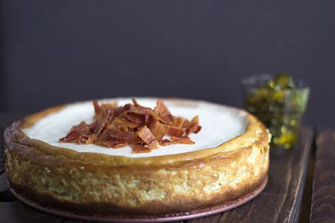 Are you looking for a good savory treat? This jalapeno popper cheesecake is shockingly delicious. Spicy, salty, bitter, and a touch sweet. Just try it! Jalapeno Cheesecake, Brisket Jalapeno Cheese Pie, Smoked S’mores Cheesecake, Cheesecake Cake Recipes, Jalapeno Cheese, Fruit Sauce, Cheesecake Cake, New Year's Cake, Christmas Cake Recipes