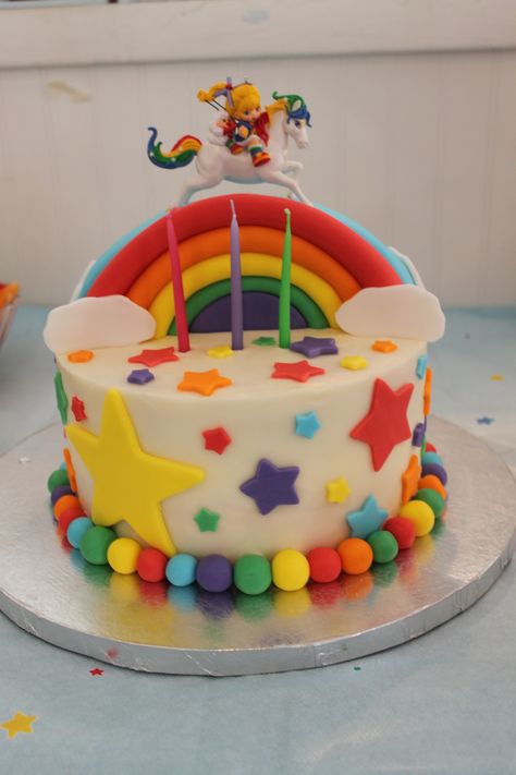 Rainbow Brite cake - this may be an amazing 1st birthday theme! Rainbow Brite Party Ideas, Rainbow Bright Party, Rainbow Brite Party, Bright Birthday Cakes, Rainbow Brite Birthday, Bright Cakes, Rainbow Birthday Party, 35th Birthday, Birthday Cake Ideas