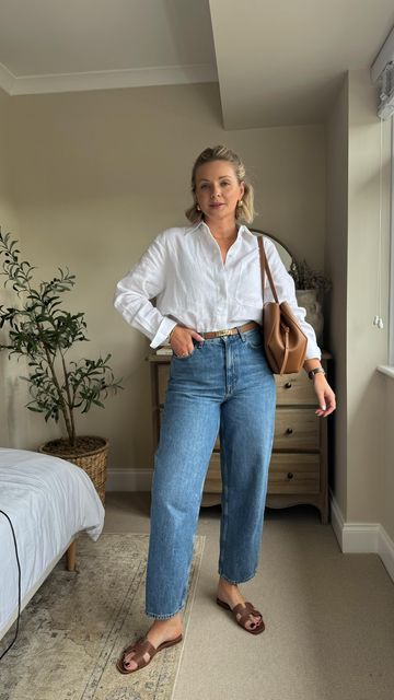 White Shirt And Blue Jeans Outfit, Blue Jeans And White Shirt, Jeans And White Shirt, Hm Shoes, Oxfords Outfit, Jeans And Shirt, Outfits Bonitos, White Shirt And Blue Jeans, Stripe Vest