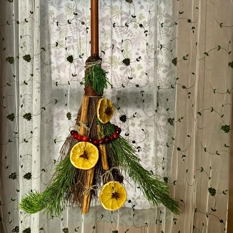 Laura Woras - Repurposed cinnamon broom from last year 🧹 🎄 Cinnamon Broom, Christmas Craft, Christmas Decor, Cinnamon, Christmas Crafts, Witch, Christmas Decorations, Christmas, Christmas Décor