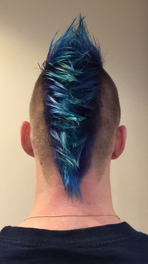 Men's Mohawk with shades of blue Men's Mohawk, Mohawk For Men, Punk Mohawk, Mohawk Hairstyle, Mohawk Haircut, Mohawk Hairstyles Men, Mohawk Hairstyles, Hairstyles Men, Trendy Short Haircuts