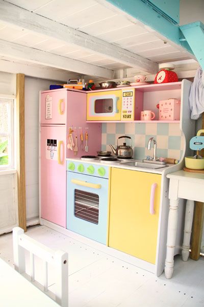 Playhouse Kitchen, Playhouse Interior, Girls Playhouse, Build A Playhouse, Play Kitchens, Wendy House, Famous Interior Designers, Cubby House, Playhouse Outdoor