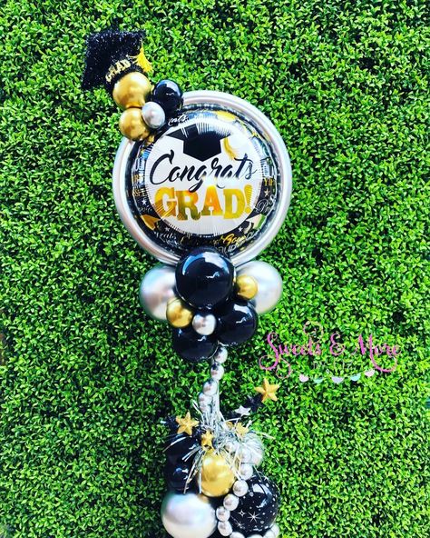 Balloon Gift Ideas, Graduation Celebration Ideas, Balloon Graduation, Graduation Designs, Congratulations Balloons, Balloons Graduation, Balloon Arrangement, Balloons Bouquet, Boy Graduation