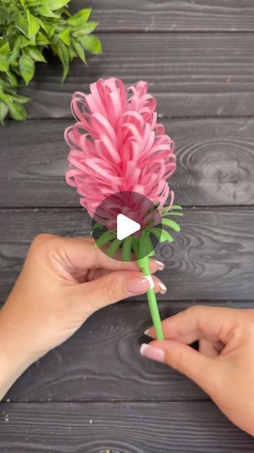 Origami Studio DIY 💥 Paper Craft Tutorials on Instagram: "Easy Paper Craft Ideas! Home decor Paper Flowers #papercrafts #paper #paperflower #diy #homedecor #fyp #fypシ" Paper Flower Tutorial Step By Step, Paper Easy Craft, Diy Flowers Paper Step By Step, How To Make A Paper Flower, How To Make Flowers Out Of Paper, Toilet Paper Flowers, Mini Paper Flowers, Flower Origami, Paper Flowers Diy Easy