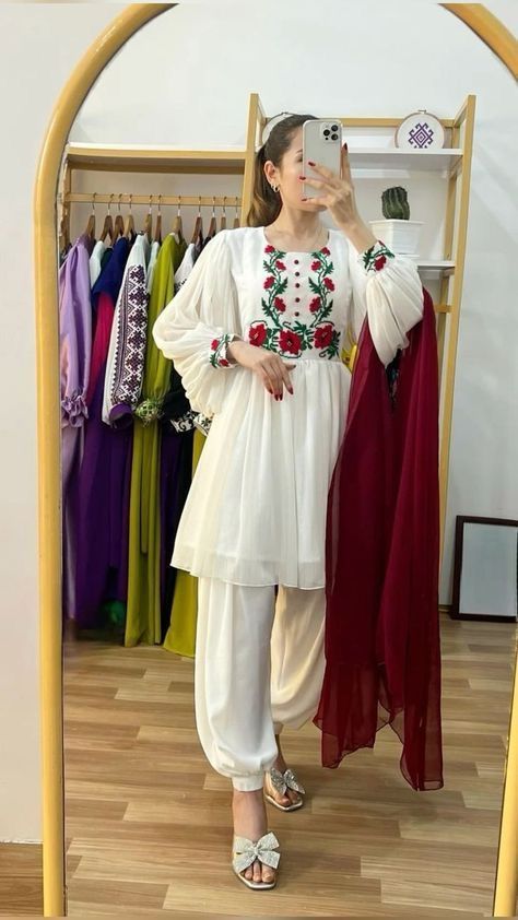 New Kurti Designs Pakistani, Drees Design For Girl, Pakistani Dress Design For Wedding, Pakistani Clothes Casual, Afghani Dress, Simple Dress Casual, Afghani Clothes, Stylish Kurtis Design, Latest Dress Design