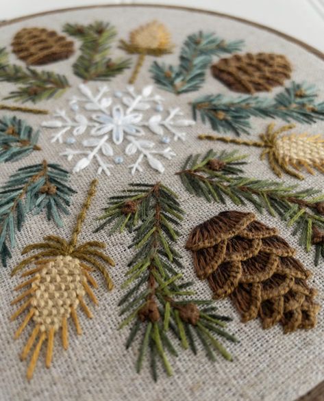 Pine Needle Art, Embroidery Techniques Stitches, Four Seasons Cross Stitch, Unique Stitches, Invitation To Create, Winter Branches, Buttonhole Stitch, Wreath Embroidery, Wreath Kit