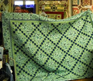 Braided Irish Chain Quilt Pattern, Simple Irish Chain Quilt Pattern, King Size Irish Chain Quilt Pattern Free, Irish Quilt Patterns, Irish Chain Quilt Fabric Requirements, St Patrick’s Day Quilt Patterns, Double Irish Chain Quilt, Irish Chain Quilt Pattern, Irish Quilt