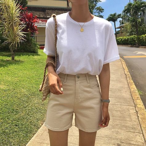 Femme Summer Outfits, Skandinavian Fashion, Hailey Baldwin, Mode Inspo, 가을 패션, Looks Style, Mode Inspiration, Looks Vintage, Spring Summer Outfits