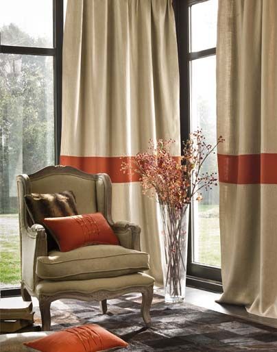 2 Tone Curtains, Curtains And Blinds Together, Two Tone Curtains, Bedroom Curtain Ideas, Living Room Blinds, Bedroom Curtain, Curtain Styles, Plain Curtains, Stylish Curtains