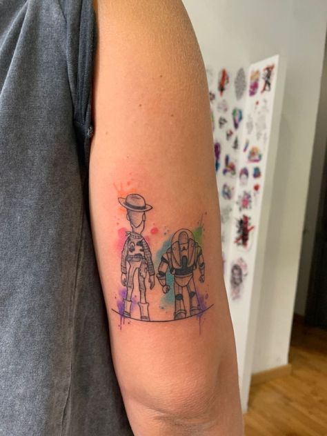 Pixar Movie Tattoos, Toy Story Small Tattoo, Tatuagem Toy Story, Buzz And Woody Tattoo, Pixar Tattoo Ideas, Up Tattoo Disney, Toy Story Tattoo Ideas, Toy Story Tattoos, Buzz Tattoo