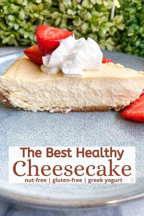 healthy cheesecake Healthy Cheesecake Recipes, Greek Yogurt Cheesecake, Yogurt Cheesecake, Sugar Free Cheesecake, Healthy Cheesecake, Low Carb Diet Recipes, 2 Ingredient, Cheesecake Recipe, Refined Sugar Free