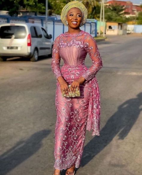 Asoebi Styles Lace Classy, Asoebi Styles Lace, Asoebi Lace Styles, Aso Ebi Lace, Aso Ebi Lace Styles, Fancy Short Dresses, Nigerian Lace Styles Dress, Nigerian Lace Styles, African Lace Styles