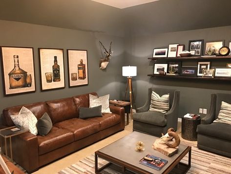 Wall Decor For Mans Office, Man Cave Dark Walls, Man Cave Study Room, Small Men Office, Den Man Cave, Man Cave Furniture Ideas Couch, Men Decor Living Room, Man Cave Sitting Area, Gentlemens Room Man Cave