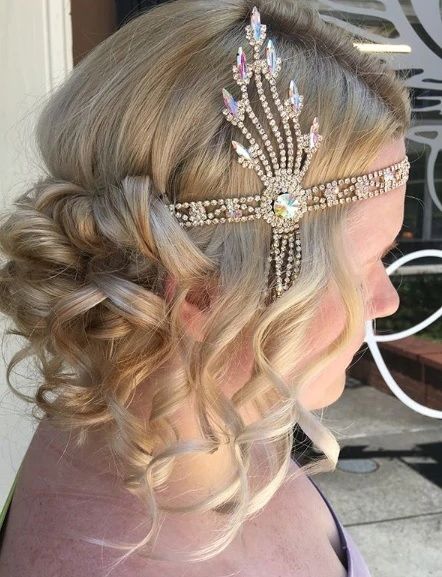 Flapper Hairstyles For Long Hair, Blonde Hair Curled, Flapper Hairstyles, Roaring 20s Hairstyles, 1920s Long Hair, 1920 Hair, Curled Blonde Hair, 20s Hair, Hair Curled