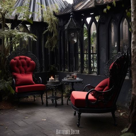 Gothic Sunroom, Gothic Patio, Gothic Porch, Modern Gothic Interior Design, Modern Gothic House, Modern Gothic Interior, Gothic House Decor, Gothic Home Interior, Gothic Lighting