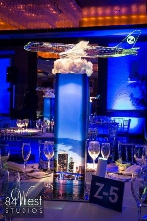 City Themed Centerpieces, Flight Wedding Theme, Airplane Table Decorations, Aviation Restaurant, Airplane Centerpieces, Airplane Centerpiece Ideas, Airport Theme, Aviation Party, Bar Mitzvah Centerpieces