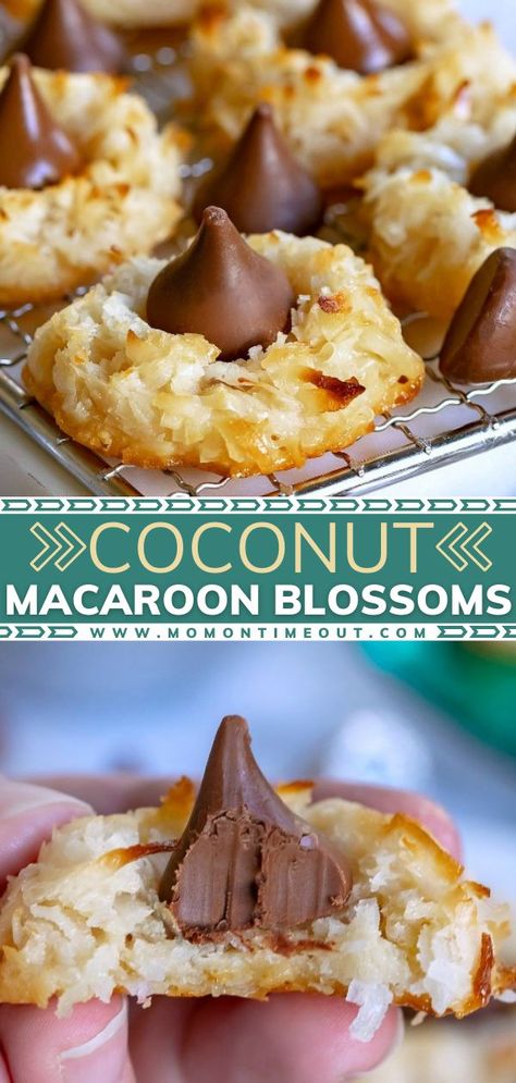 Macaroon Blossoms, Coconut Macaroons Easy, Coconut Macaroon, Coconut Macaroons Recipe, Cookies With Chocolate, Desserts Christmas, Macaron Cookies, Macaroon Recipes, Coconut Macaroons