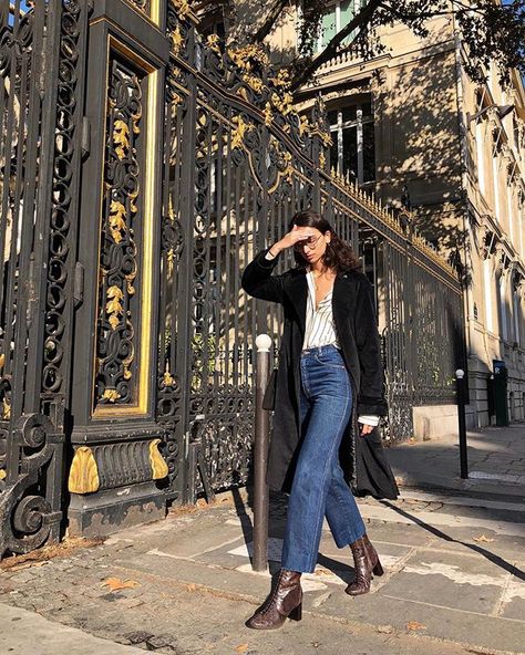 Stepping into the week like 👢 @gavrochevintage Chic Style Inspiration Classy, Fall Italy Outfits, Chic Style Inspiration, Parisian Outfits, Wide Leg Jeans Outfit, Parisian Look, Style Inspiration Classy, Parisienne Chic, Parisian Chic Style