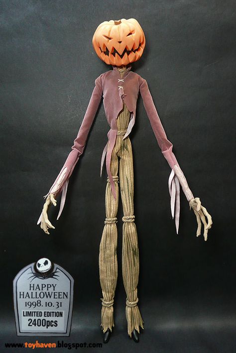 toyhaven: Happy Halloween from Jack the Pumpkin King Nightmare Before Christmas Pumpkin, Jack Skellington Pumpkin, Vogel Tattoo, Disney Sleeve, Jack The Pumpkin King, King Costume, The Pumpkin King, Pumpkin Contest, Nightmare Before Christmas Halloween