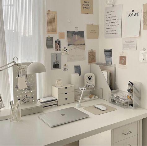 Desk Layout Aesthetic, Aestethic Bedroom Ideas, Bedroom With Desk Layout, Korean Minimalist Room, Study Desk Aesthetic, Black Color Hairstyles, Hairstyles Black Hair, Desk Aesthetic, Color Hairstyles