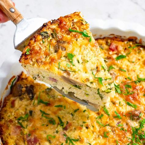 Cauliflower Quiche, Keto Cauliflower Rice, Cauliflower Rice Casserole, Cauliflower Mashed, Low Carb Rice, Bacon Casserole, Bacon Cauliflower, Chicken Tikka Masala Recipes, Savory Rice