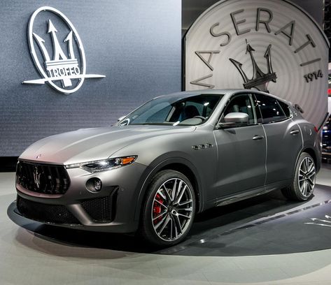 2019 Maserati Levante Trofeo @instaautogram on Instagram #maserati #maseratilevante #maseratilevantetrofeo #trofeo #italian #italianbabe #instaautogram @maserati… Maserati Suv Black, Aesthetic Maserati, Maserati Levante, Maserati Suv Levante, Maserati Mc Stradale, Maserati Sedan, Luxury Crossovers, New Luxury Cars, High End Cars