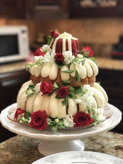 Red Velvet Wedding Cake, Nothing Bundt, How To Stack Cakes, Nothing Bundt Cakes, Cake Bridal, Lemon Bundt Cake, Chocolate Wedding Cake, Bridal Shower Cakes, White Chocolate Raspberry