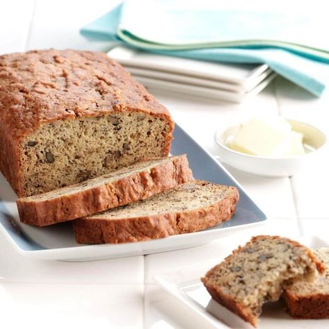 Walnut Banana Bread Recipe, Walnut Banana Bread, Banana Walnut Bread, Banana Bread Recipe Moist, Walnut Bread, Banana Walnut, Moist Banana Bread, Zucchini Bread Recipes, Best Banana Bread