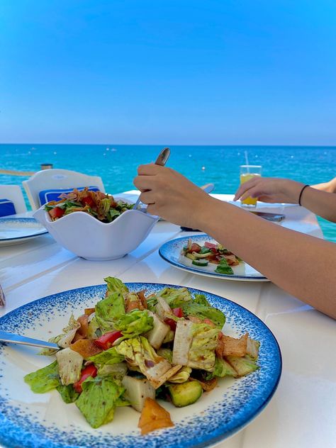 Beach
Salad
Lunch
Sun
Water
Vegetables Healthy Beach Lunch, Healthy Beach Lunches, Beach Salad, Miami Trip, Lounge Club, Beach Lunch, Vegan Restaurants, Grow Your Own Food, Menu Restaurant