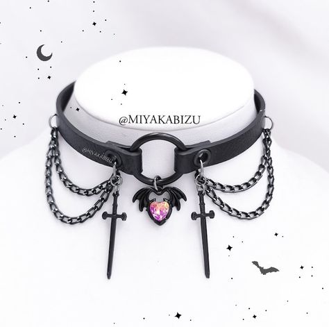 Pastel Goth Choker, Kawaii Choker, Goth Inspiration, Harajuku Accessories, Creepy Clothes, Goth Choker Necklaces, Jewelry Alternative, Pastel Goth Outfits, Goth Choker